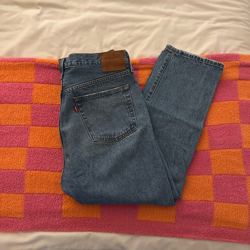 Levi's High Rise Button-Fly Blue Jeans - Picture 3 of 5